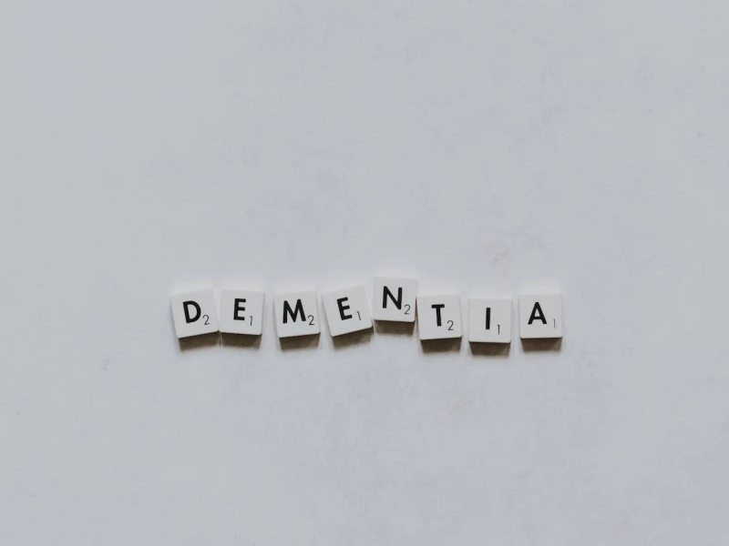 Understanding Dementia: A Complete Guide to Signs, Causes, and Risks